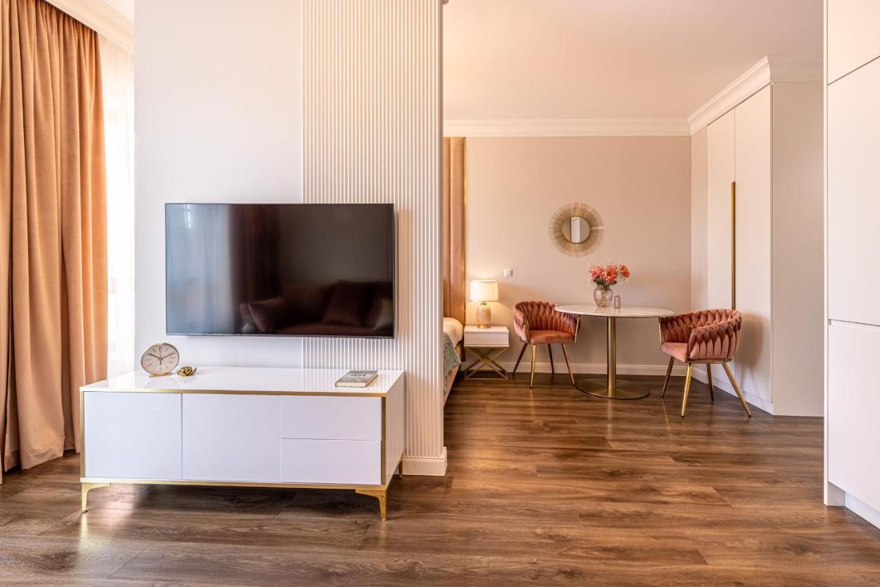Zloty Lotos-Srodmiescie Z Darmowym Parkingiem Apartment Gdansk Bagian luar foto