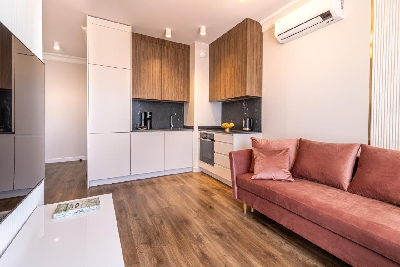 Zloty Lotos-Srodmiescie Z Darmowym Parkingiem Apartment Gdansk Bagian luar foto